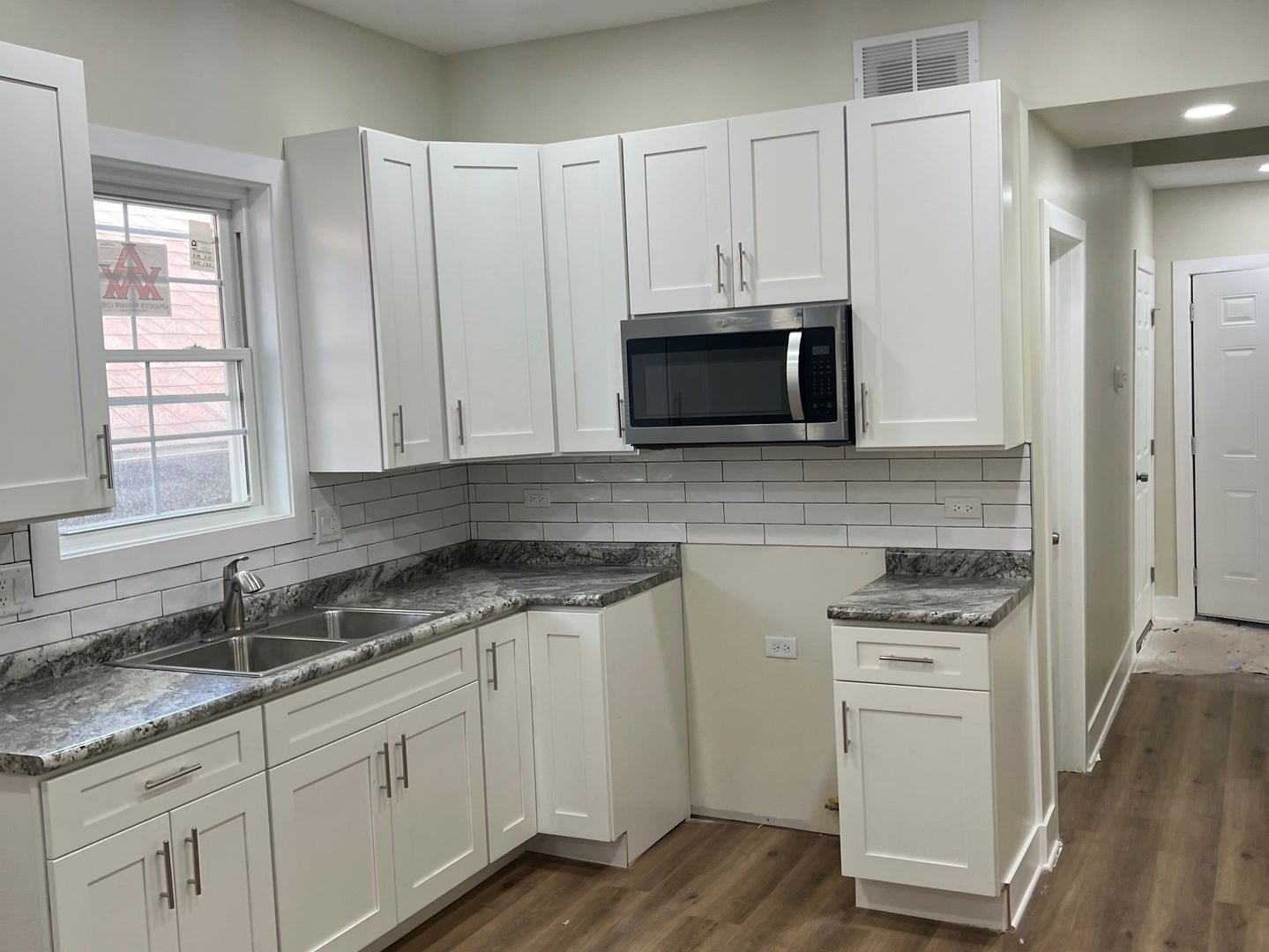 8447 S Escanaba Avenue SE 2 - Photo 2