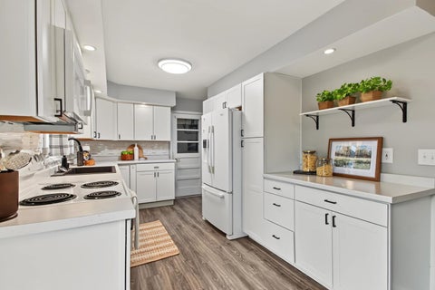 Tiny photo for 2310 Mary Lane, Quincy, IL 62305 (MLS # 12770573)