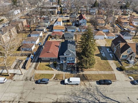 Tiny photo for 12315 S Morgan Street, Calumet Park, IL 60827 (MLS # 12567020)