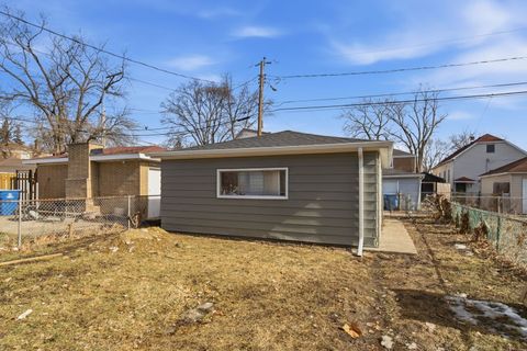 Tiny photo for 12315 S Morgan Street, Calumet Park, IL 60827 (MLS # 12567020)