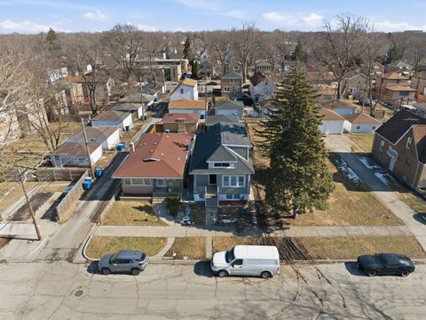 Tiny photo for 12315 S Morgan Street, Calumet Park, IL 60827 (MLS # 12567020)