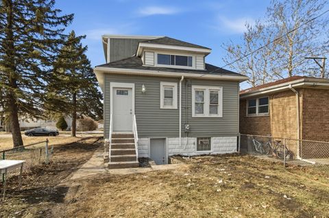 Tiny photo for 12315 S Morgan Street, Calumet Park, IL 60827 (MLS # 12567020)