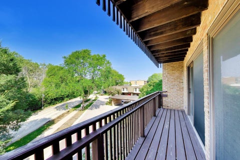 Tiny photo for 1845 Tanglewood Drive #3D, Glenview, IL 60025 (MLS # 12750484)