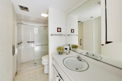 Tiny photo for 1845 Tanglewood Drive #3D, Glenview, IL 60025 (MLS # 12750484)