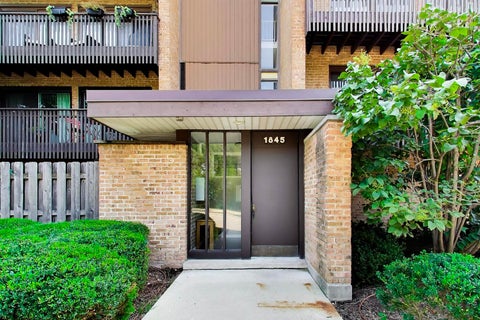Tiny photo for 1845 Tanglewood Drive #3D, Glenview, IL 60025 (MLS # 12750484)