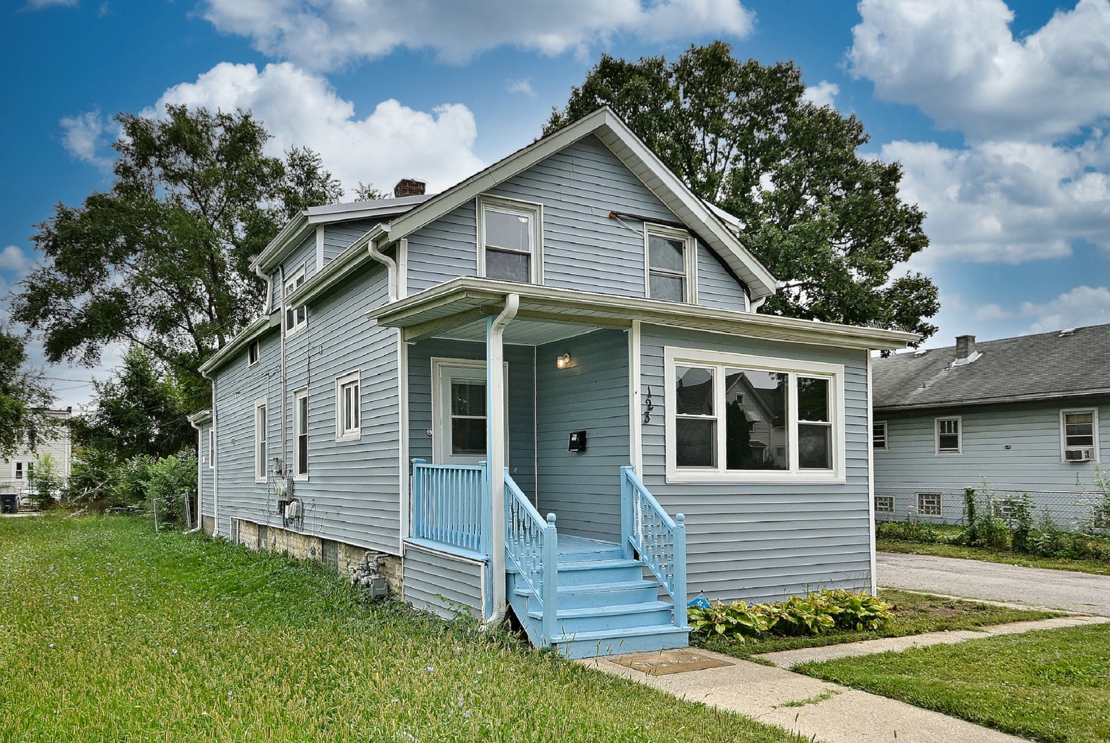123 S 12th Avenue