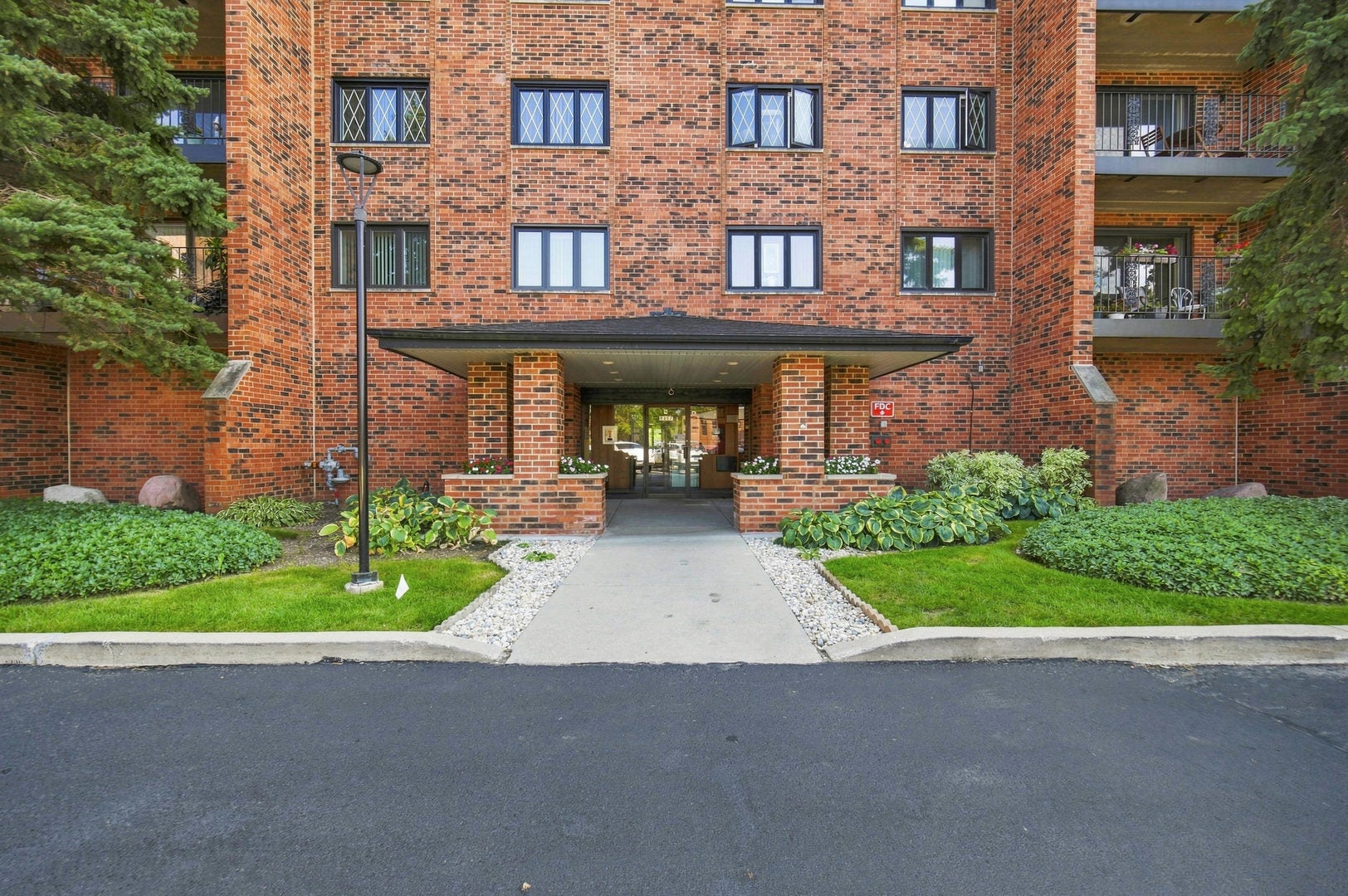 9357 Landings Lane 401