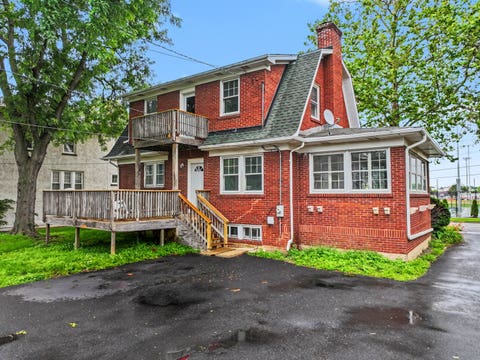 Tiny photo for 24 N Belmont Avenue, Arlington Heights, IL 60004 (MLS # 12724333)