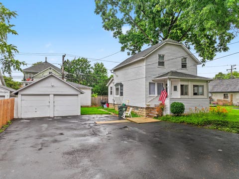 Tiny photo for 24 N Belmont Avenue, Arlington Heights, IL 60004 (MLS # 12724333)