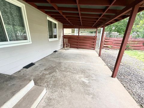 Tiny photo for 2116 Clay Street, Murphysboro, IL 62966 (MLS # 12672993)