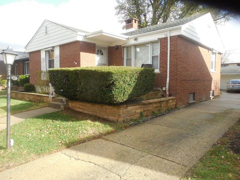 A home in North Riverside