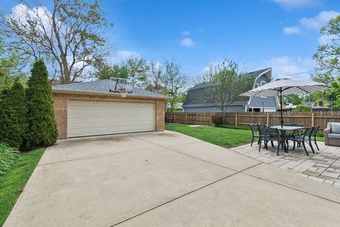 Tiny photo for 303 N Willow Road, Elmhurst, IL 60126 (MLS # 12634456)