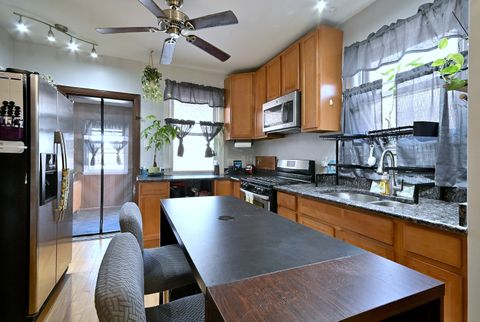 Tiny photo for 2924 N LINDER Avenue, Chicago, IL 60641 (MLS # 12691047)