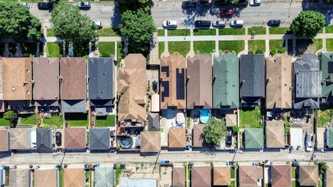 Tiny photo for 2924 N LINDER Avenue, Chicago, IL 60641 (MLS # 12691047)