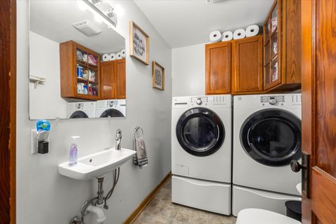 Tiny photo for 305 W Park Avenue, Sheridan, IL 60551 (MLS # 12524253)