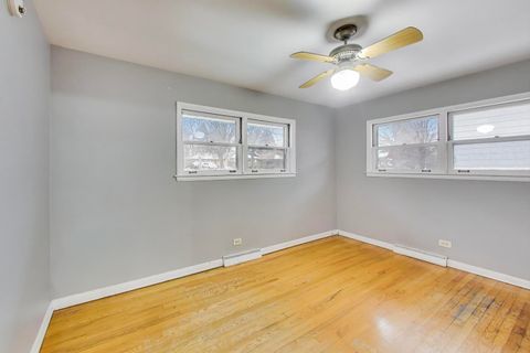 Tiny photo for 427 Tiffany Drive, Waukegan, IL 60085 (MLS # 12525218)