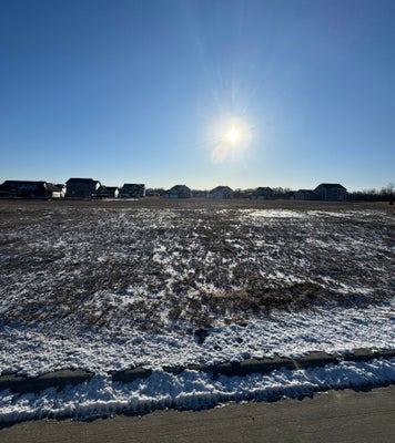 344 LINDA LN, BETTENDORF, IA 52722 - Image 9de1775e263bd7e3cf4ffd4ba2b1b41e/1089960002