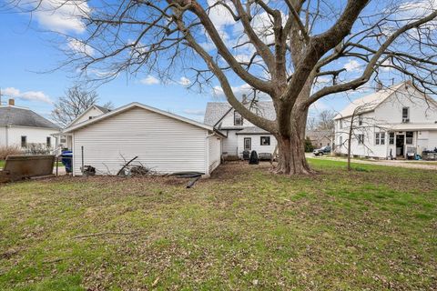 Tiny photo for 630 N Burr Street, Kewanee, IL 61443 (MLS # 12603410)