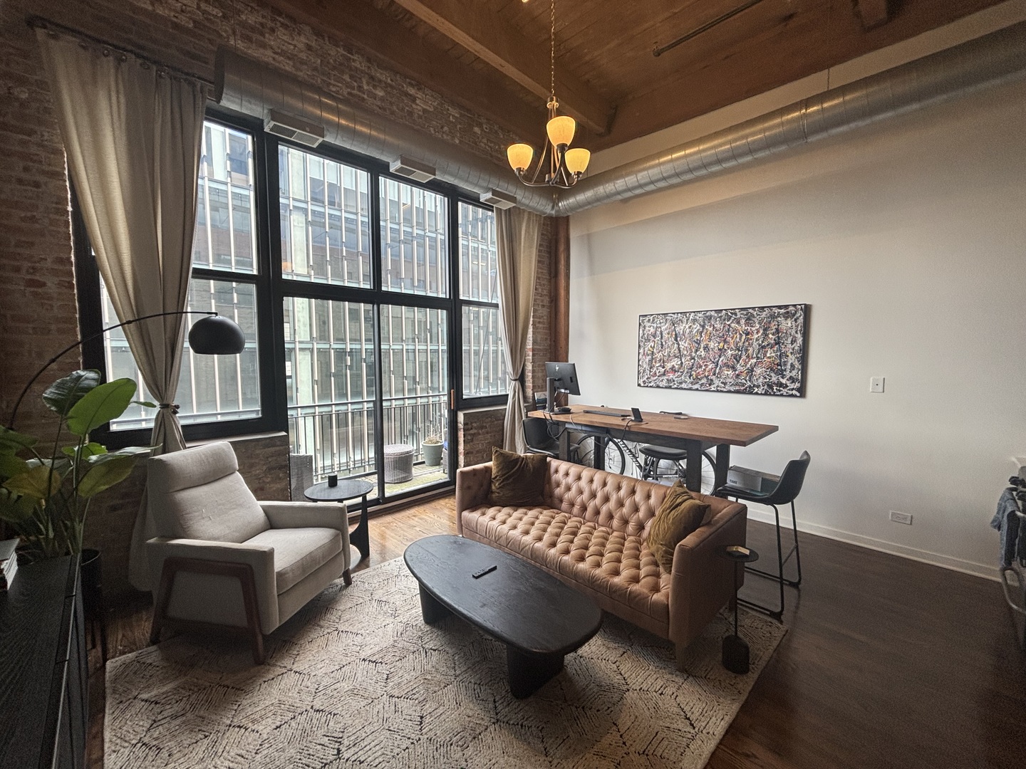 215 N Aberdeen Street 607B