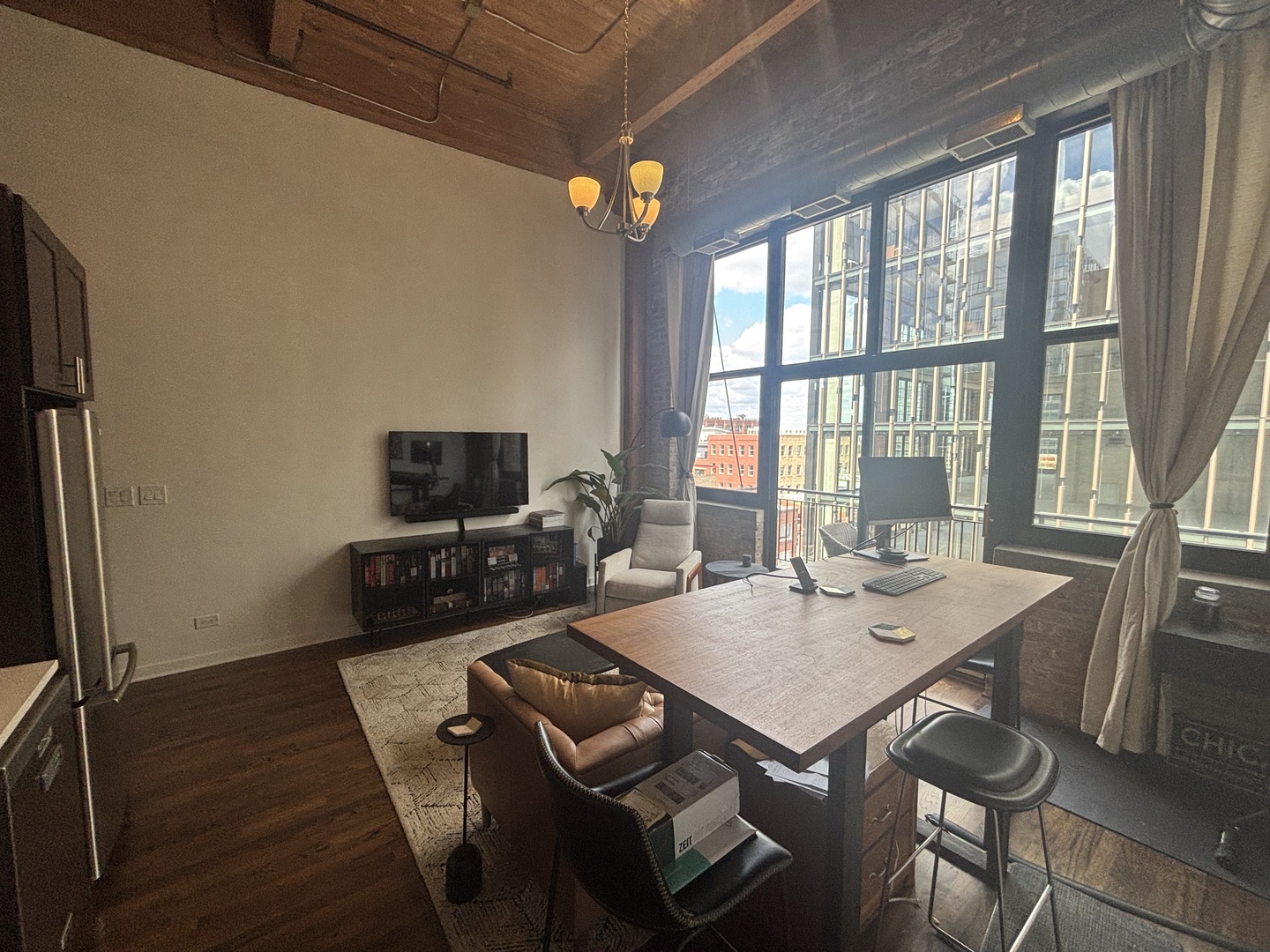 215 N Aberdeen Street 607B
