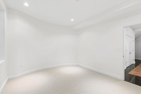 Tiny photo for 7000 N Kilpatrick Avenue, Lincolnwood, IL 60712 (MLS # 12670078)