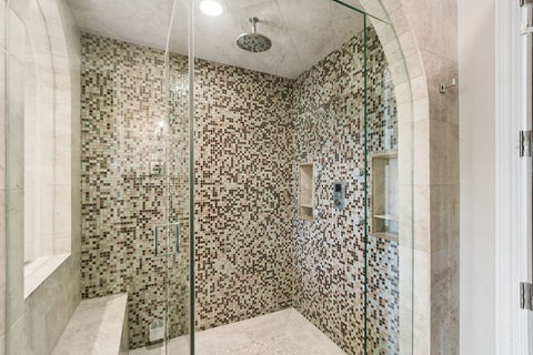 Tiny photo for 7000 N Kilpatrick Avenue, Lincolnwood, IL 60712 (MLS # 12670078)