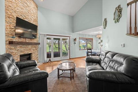 Tiny photo for 1760 Pebble Beach Drive, Hoffman Estates, IL 60169 (MLS # 12618426)