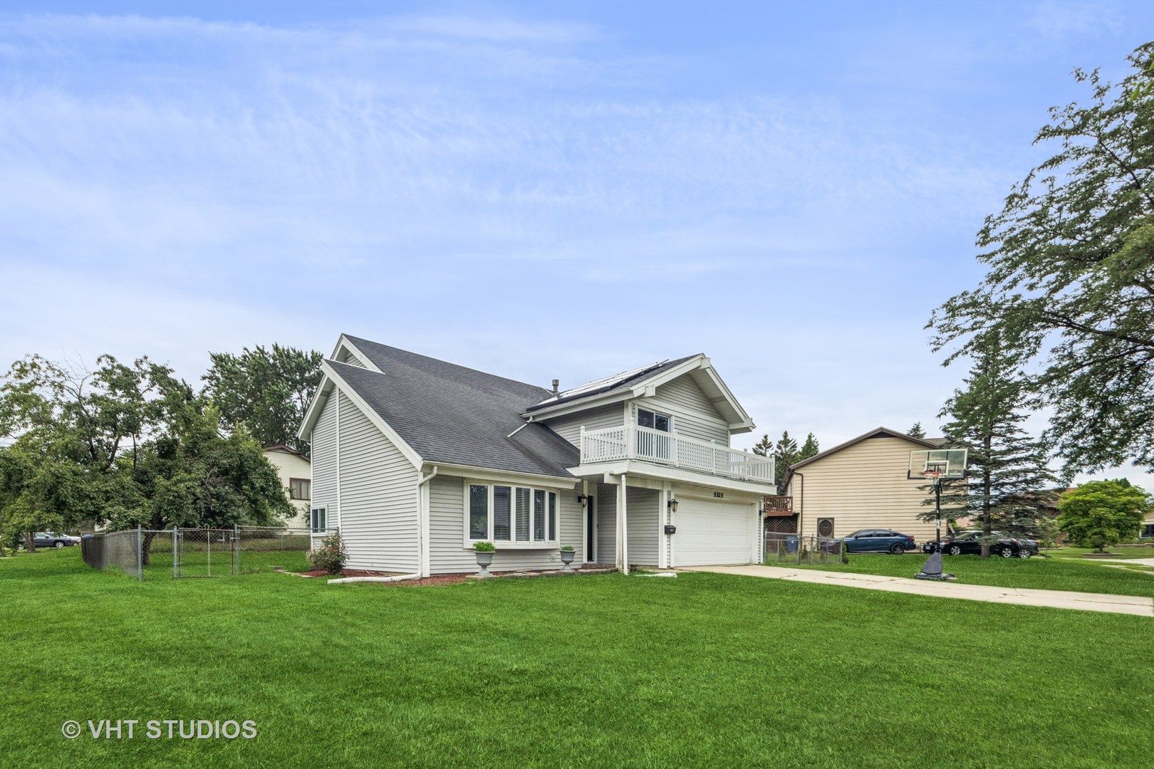 5325 Arlington Circle