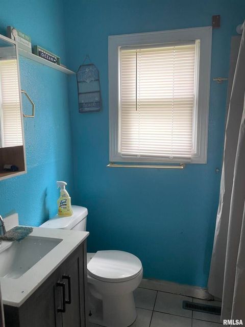 Tiny photo for 1005 E ELM Street, West Frankfort, IL 62896 (MLS # EB458912)