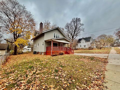 Tiny photo for 410 Oakley Avenue, Rockford, IL 61101 (MLS # 12522126)