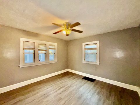 Tiny photo for 410 Oakley Avenue, Rockford, IL 61101 (MLS # 12522126)