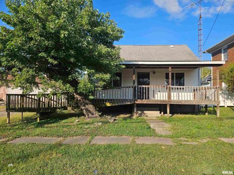 Photo of 1105 Organ Street, Eldorado, IL 62930 (MLS # EB459962)