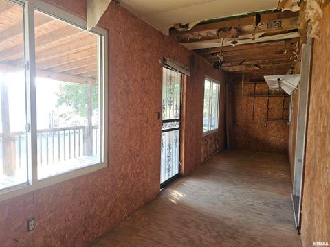 Tiny photo for 1105 Organ Street, Eldorado, IL 62930 (MLS # EB459962)