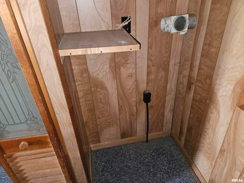 Tiny photo for 1105 Organ Street, Eldorado, IL 62930 (MLS # EB459962)