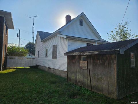 Tiny photo for 1105 Organ Street, Eldorado, IL 62930 (MLS # EB459962)