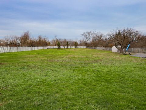 Tiny photo for 4308 Birch Drive, Gurnee, IL 60031 (MLS # 12628978)