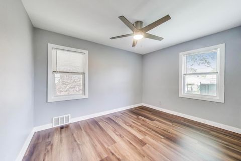 Tiny photo for 4118 Prairie Avenue, Brookfield, IL 60513 (MLS # 12397994)