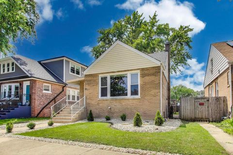 Tiny photo for 4118 Prairie Avenue, Brookfield, IL 60513 (MLS # 12397994)