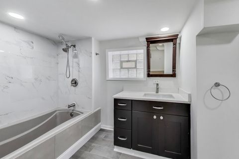 Tiny photo for 4118 Prairie Avenue, Brookfield, IL 60513 (MLS # 12397994)