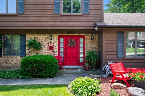 Tiny photo for 23880 N Overhill Drive, Lake Zurich, IL 60047 (MLS # 12692643)