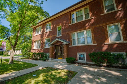 Photo of 646 Adams Street #1W, Oak Park, IL 60304 (MLS # 12720876)