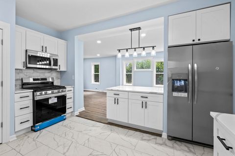 Tiny photo for 1722 Charles Street, Rockford, IL 61104 (MLS # 12635528)