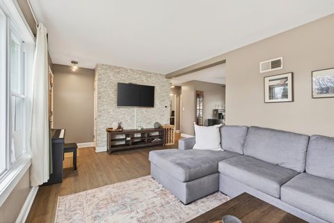 Tiny photo for 1800 Mayfair Avenue, Westchester, IL 60154 (MLS # 12593730)