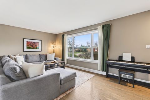 Tiny photo for 1800 Mayfair Avenue, Westchester, IL 60154 (MLS # 12593730)