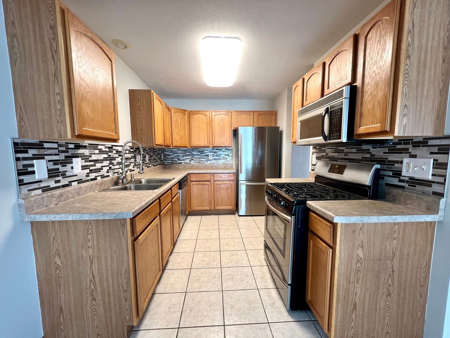 1172 Rose Drive