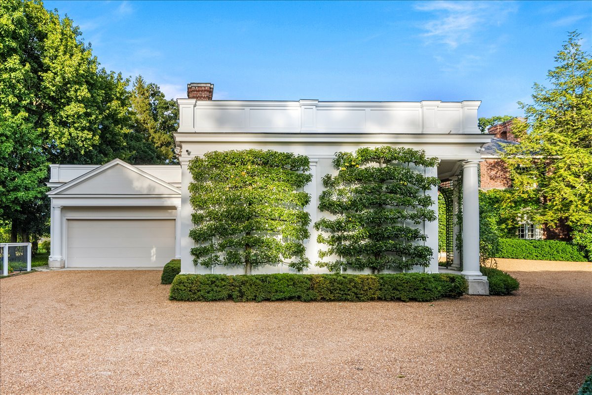788 E Woodland Road