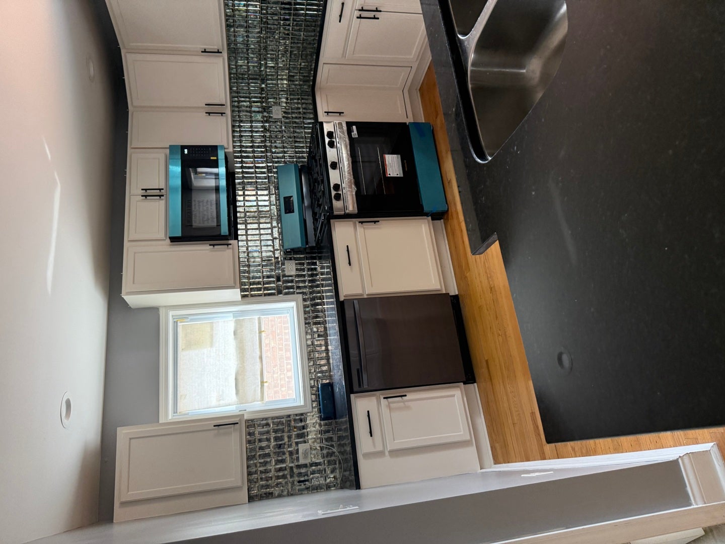 9748 S Ellis Avenue - Photo 2