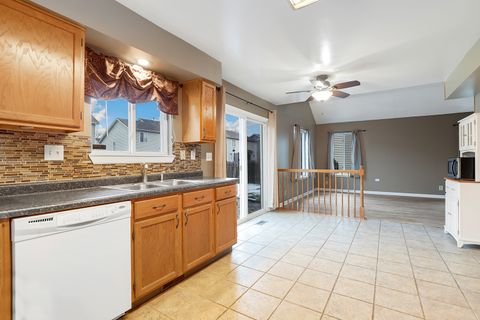 Tiny photo for 20950 W Bloomfield Drive, Plainfield, IL 60544 (MLS # 12533974)