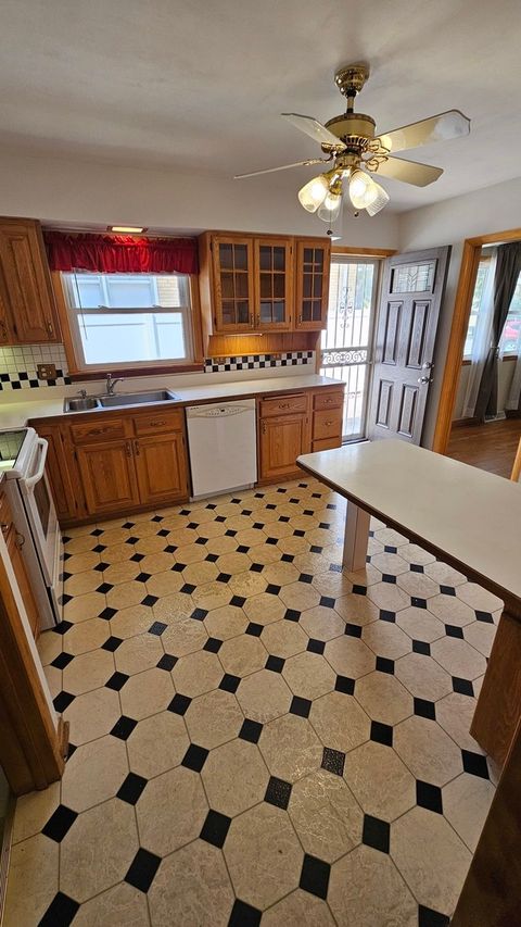 Tiny photo for 1614 Forest Road, La Grange Park, IL 60526 (MLS # 12709758)