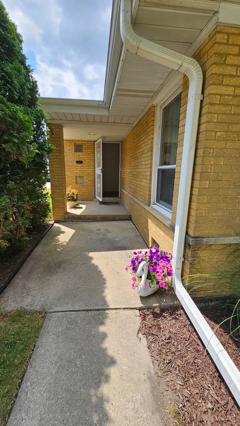 Tiny photo for 1614 Forest Road, La Grange Park, IL 60526 (MLS # 12709758)
